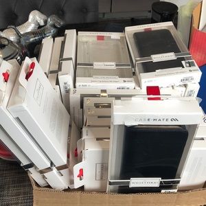 Lot of phone cases (24)
